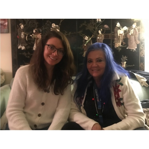 Meet your Posher, Susan - Picture 3 of 16